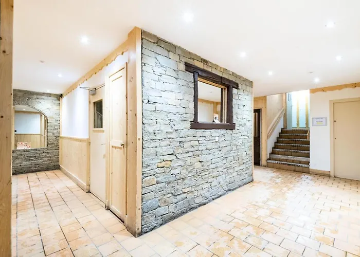 Vanoise - Location: Centre Station, Bien Agence Aux Pieds Des Pistes Mae-9044 * Val Thorens